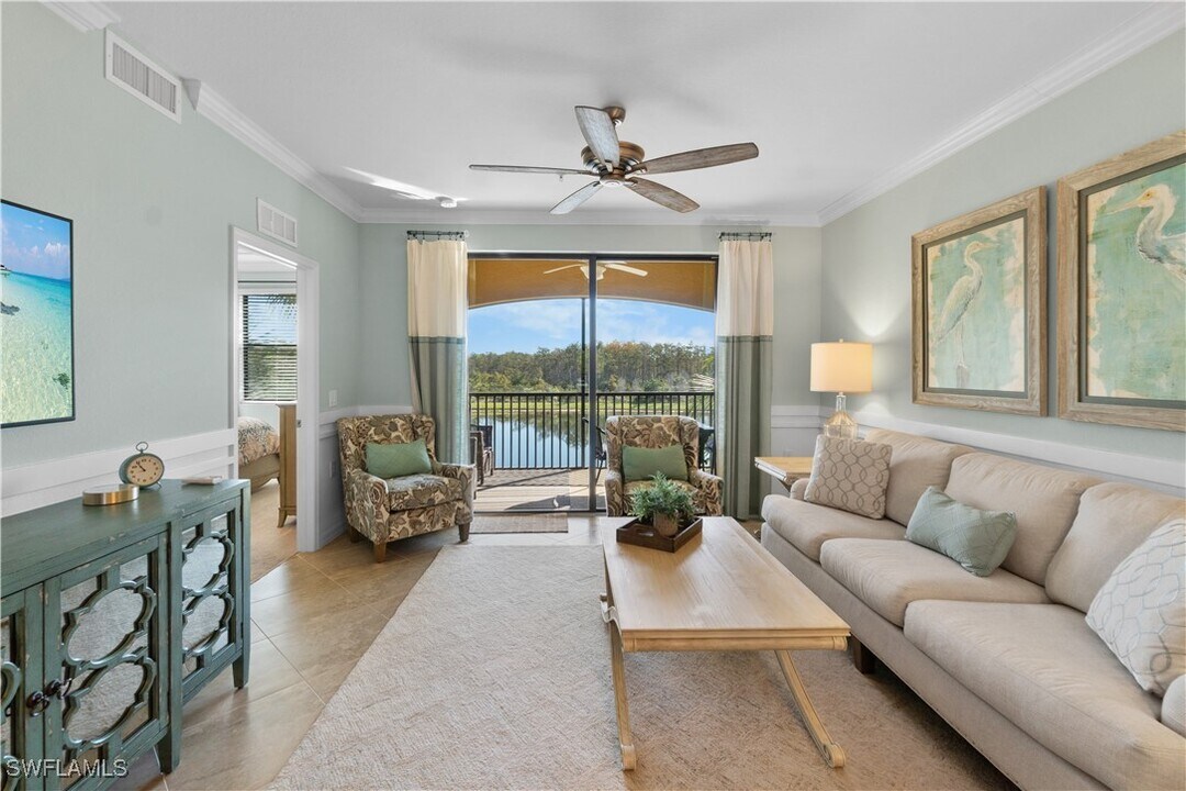 9578 Trevi Ct in Naples, FL - Foto de edificio