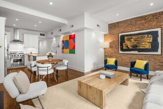 49 W 16th St in New York, NY - Building Photo - Building Photo