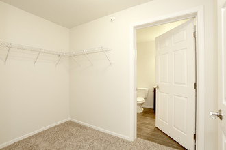 Hunters View I in Fargo, ND - Building Photo - Interior Photo