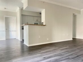 100 SW 117th Terrace in Hollywood, FL - Building Photo - Building Photo