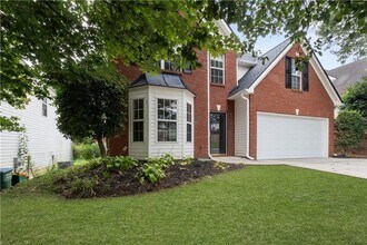 3870 Safehaven Dr in Lawrenceville, GA - Foto de edificio - Building Photo