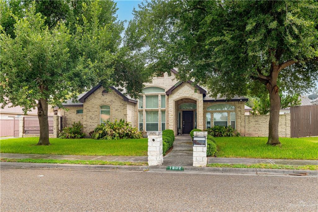 1502 Barcelona Blvd in Mission, TX - Building Photo