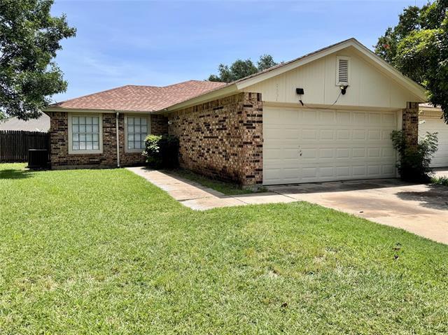 property at 7551 Boxwood Ct
