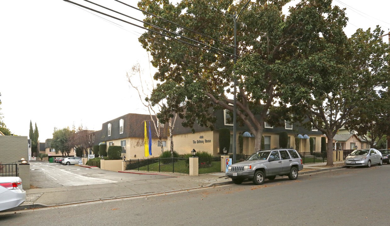Brittany House Apartments in San Jose, CA - Building Photo