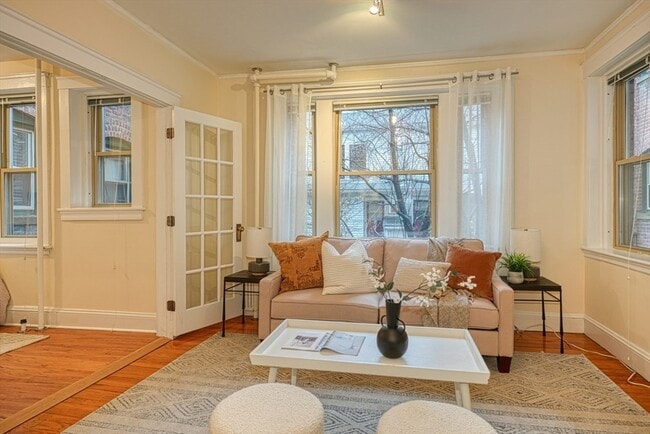 property at 52 Garden St
