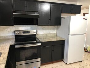 1195 Boylston St, Unit 1195 in Chestnut Hill, MA - Building Photo - Building Photo