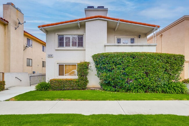 926 S Leland St in Los Angeles, CA - Building Photo - Building Photo