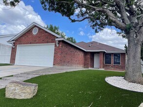 245 Westham in Laredo, TX - Building Photo - Building Photo