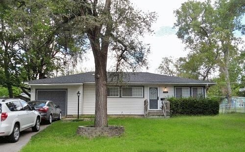 property at 1924 SW Tara Ave
