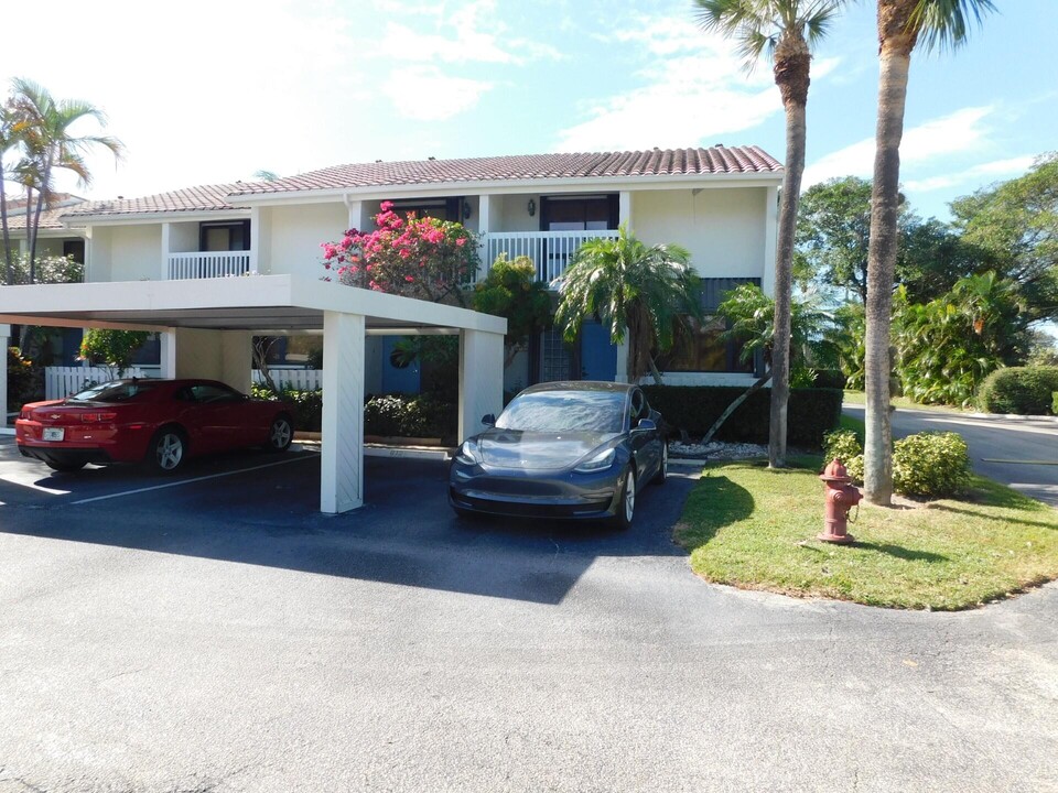 612 NE 20th Ln in Boynton Beach, FL - Building Photo