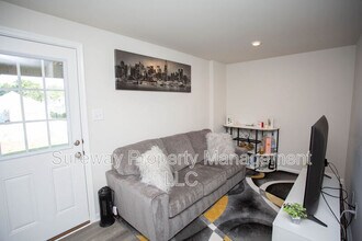 9 F. Floyd Ave in Beverly, NJ - Building Photo - Building Photo