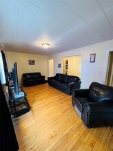 8 Farrell St in Newburgh, NY - Building Photo - Building Photo