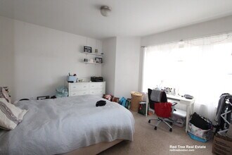 202 Saint Paul St, Unit 21 in Brookline, MA - Building Photo - Building Photo