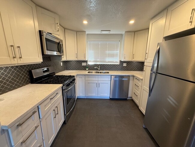 property at 526 S Tulip St