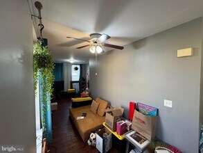 422 W Huntingdon St in Philadelphia, PA - Building Photo - Building Photo