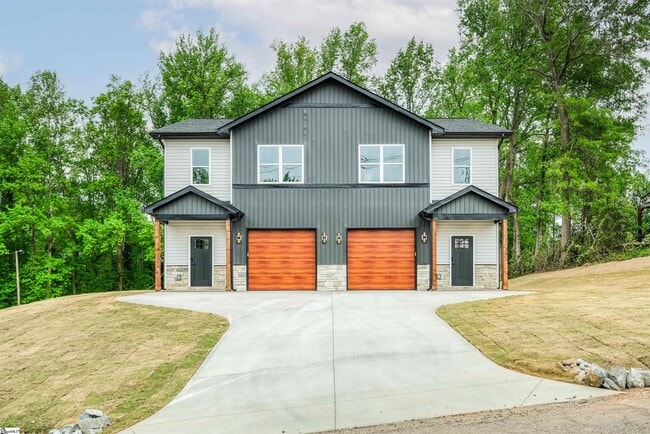 property at 610 N Shamrock Ave