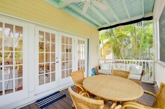 197 Golf Club Dr in Key West, FL - Foto de edificio - Building Photo