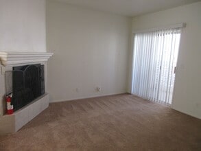 13522 Glenoaks Blvd in Los Angeles, CA - Building Photo - Building Photo
