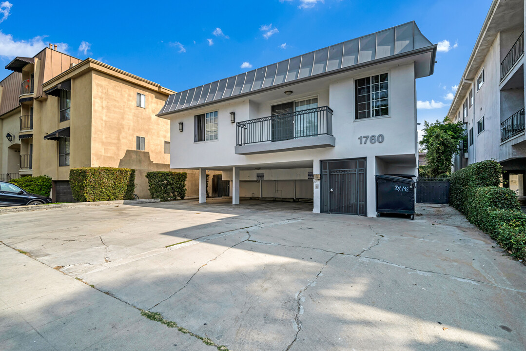 1760 S Bentley Ave in Los Angeles, CA - Building Photo