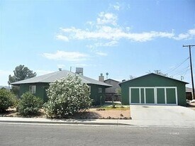1501 S Farragut St in Ridgecrest, CA - Building Photo