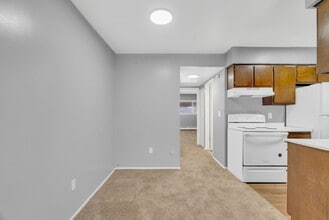 4535 Cadieux Rd in Detroit, MI - Building Photo - Building Photo