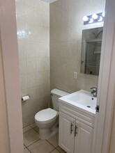 42-35 65th St, Unit 2B in Queens, NY - Building Photo - Building Photo