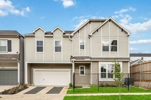 1307 Beachton St in Houston, TX - Building Photo