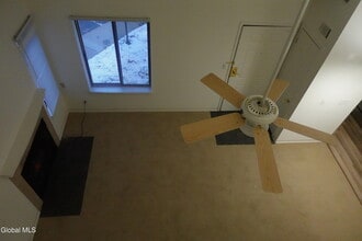 10 Residence Inn Dr in Latham, NY - Building Photo - Building Photo