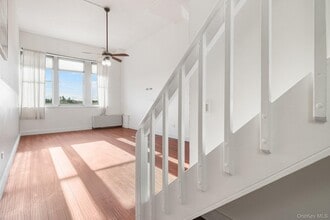 1 Landmark Sq in Port Chester, NY - Building Photo - Building Photo