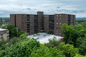 Imperial House in Pittsburgh, PA - Foto de edificio - Building Photo