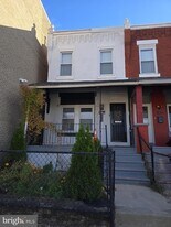 457 N Edgewood St in Philadelphia, PA - Building Photo