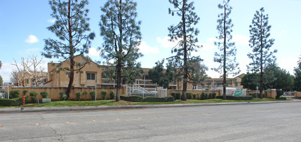 La Verne Senior Apartments in La Verne, CA - Building Photo - Building Photo