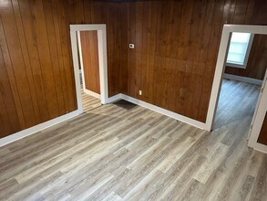 3345 W Don Tyson Pkwy in Springdale, AR - Building Photo - Building Photo