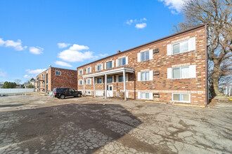 Shore Harbour in Lorain, OH - Building Photo - Building Photo