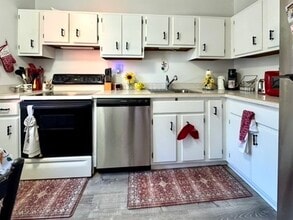 460 Asbury Ridge in Shelton, CT - Building Photo - Building Photo