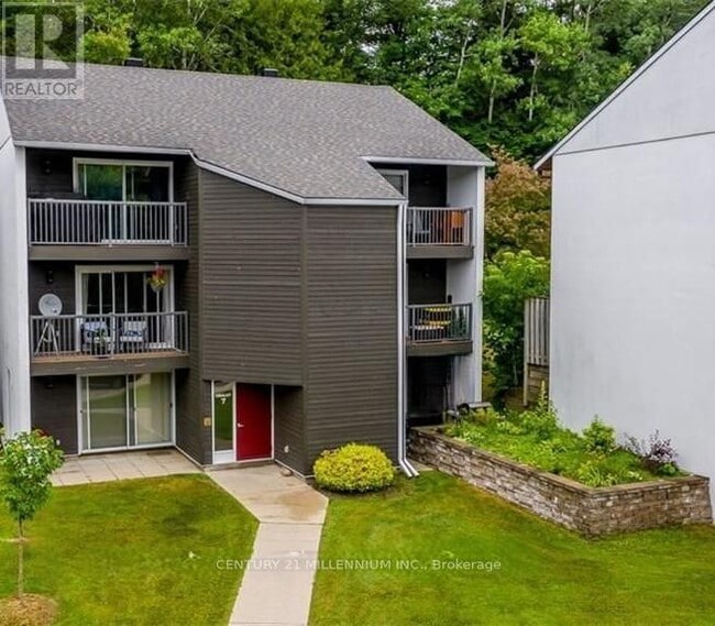 property at 1102 Horseshoe Valley Rd W