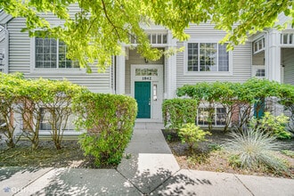 1842 Concord Dr in Glendale Heights, IL - Building Photo - Building Photo
