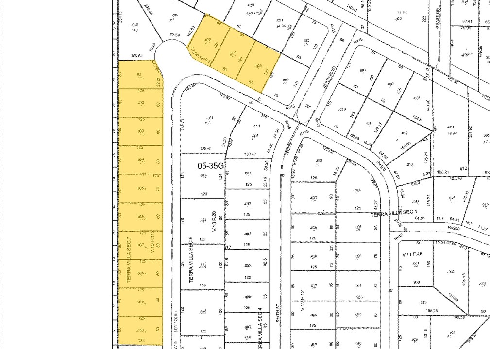 403 - 413 Villa Dr in New Carlisle, OH - Building Photo