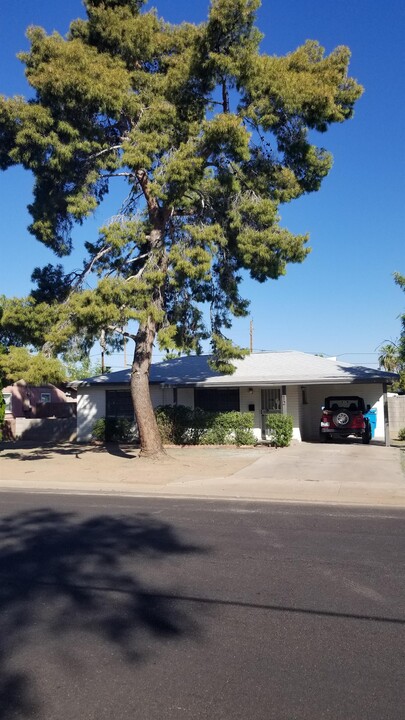 2212 W Virginia Ave in Phoenix, AZ - Building Photo