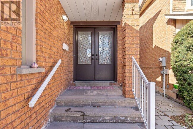 3449 Halstead Rd in Mississauga, ON - Building Photo - Building Photo