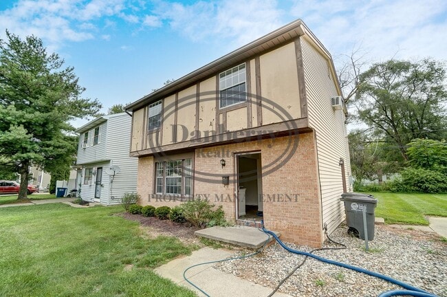 1006 Ranch Dr in Toledo, OH - Building Photo - Building Photo