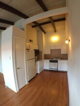 2404 Longview St in Austin, TX - Building Photo - Building Photo