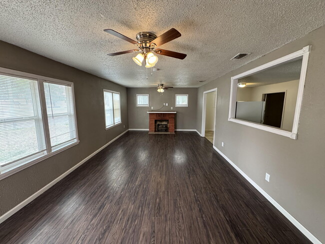 4124 18th St in Lubbock, TX - Building Photo - Building Photo