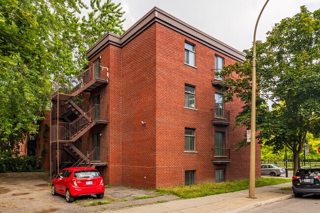1820-1830 Dorion in Montréal, QC - Building Photo - Building Photo