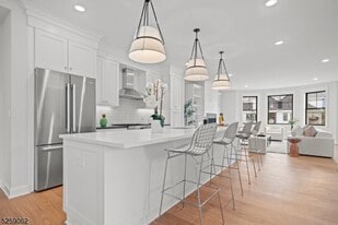 147 Central Ave in Old Tappan, NJ - Building Photo