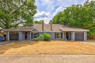 12304 Burr Ridge Dr in Austin, TX - Building Photo - Building Photo