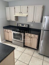 346 Atherton Dr in Carmel, IN - Foto de edificio - Building Photo