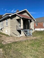 5820 Helen Ave in Jennings, MO - Building Photo