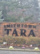 68 Scarlett Dr, Unit 68 Scarlett Dr. Commack in Commack, NY - Building Photo