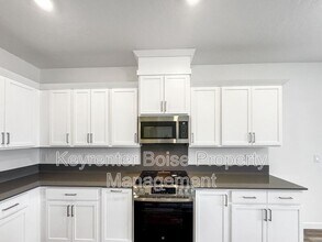 4212 W Cirrus Ln in Eagle, ID - Building Photo - Building Photo